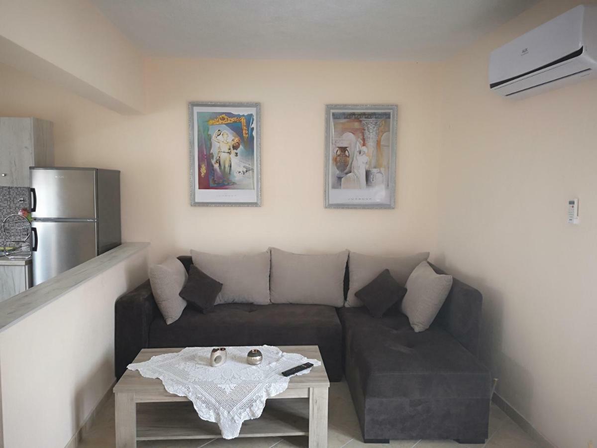 Apartment Alexandros *