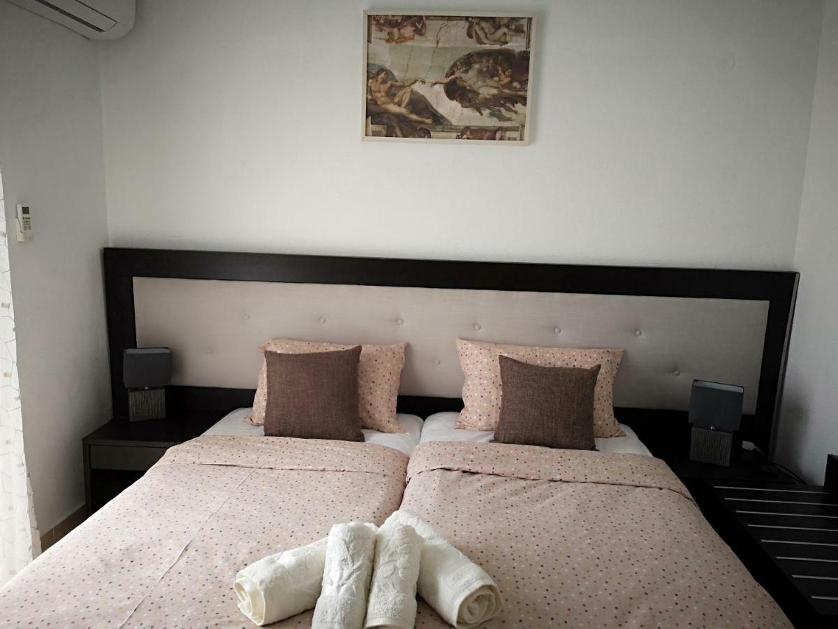 Apartment Alexandros *
